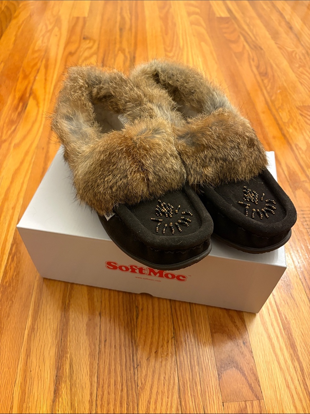 BNIB SoftMoc Women's Fur Trim Moccasin Slippers